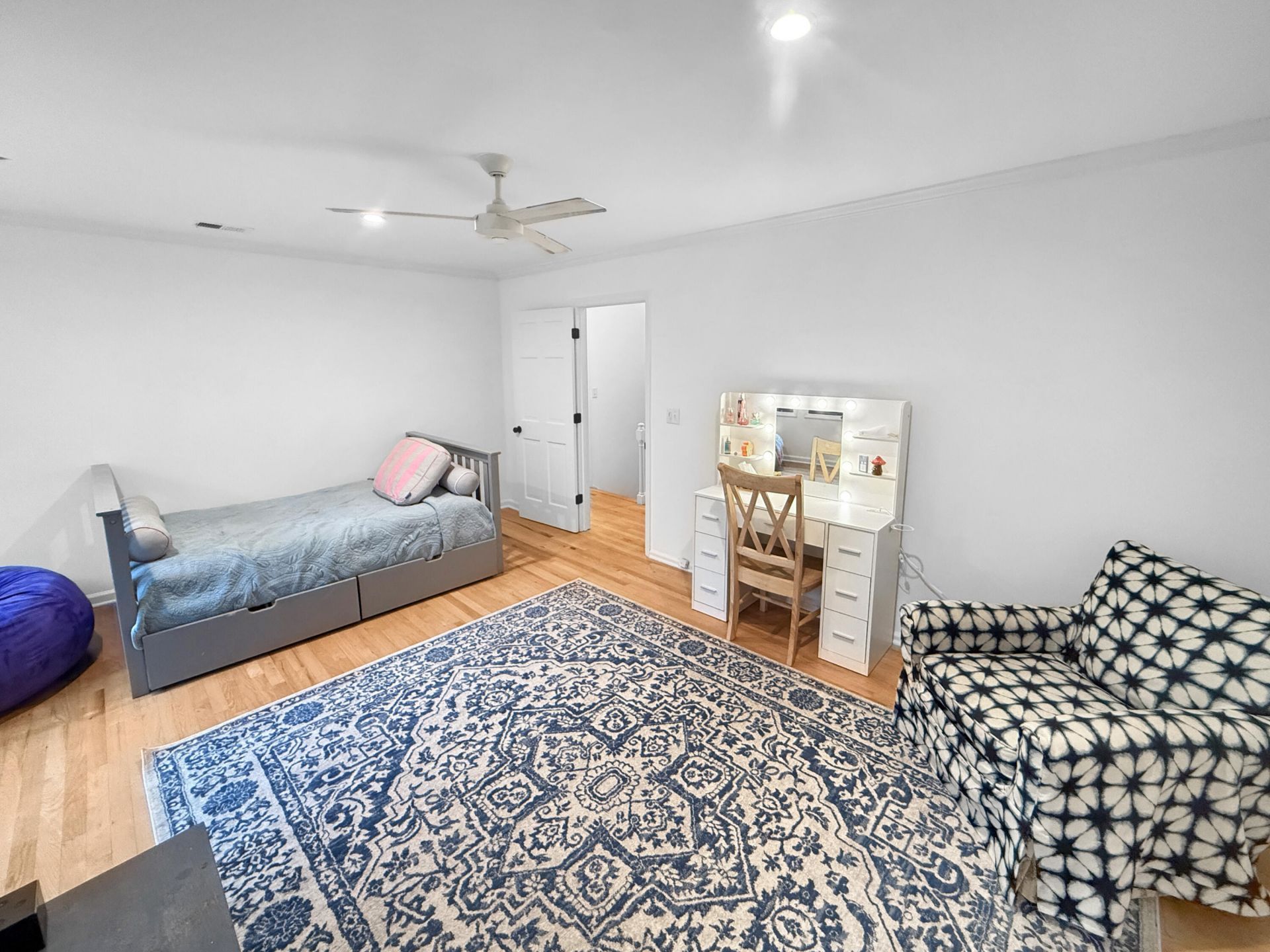 1474 Village Square Photo 53