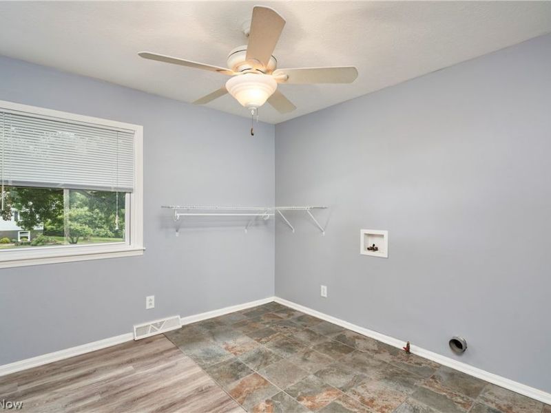 2513 Saint Francis Street, Akron, OH 44333 Photo 24
