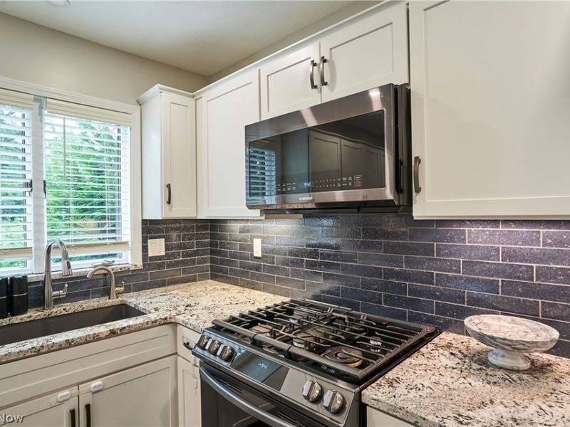 64 Ridgewood Road, Wadsworth, OH 44281 Photo 6