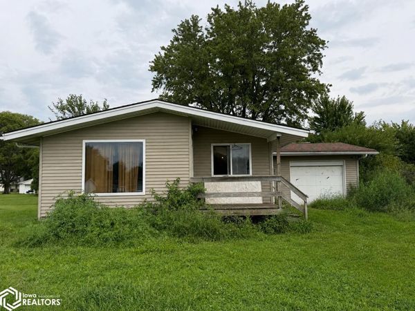 214 SE 3rd Street, Morning Sun, IA 52640