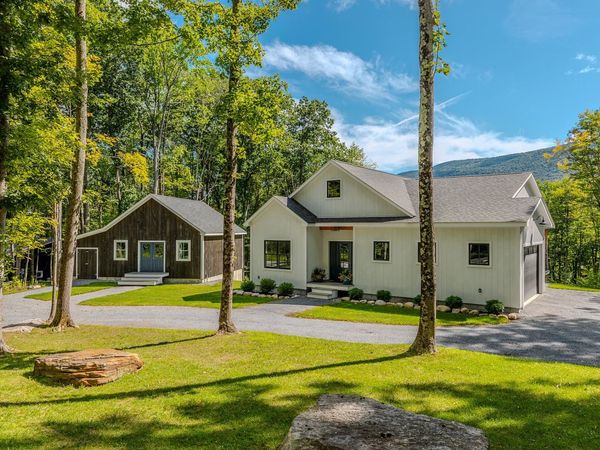 3542 North Road, Sunderland, VT 05250
