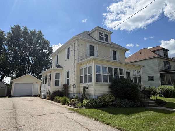 331 W Harrison Street, Columbus, WI 53925