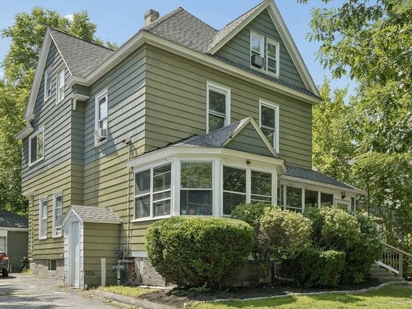 19 Englewood Avenue, Worcester, MA 01603
