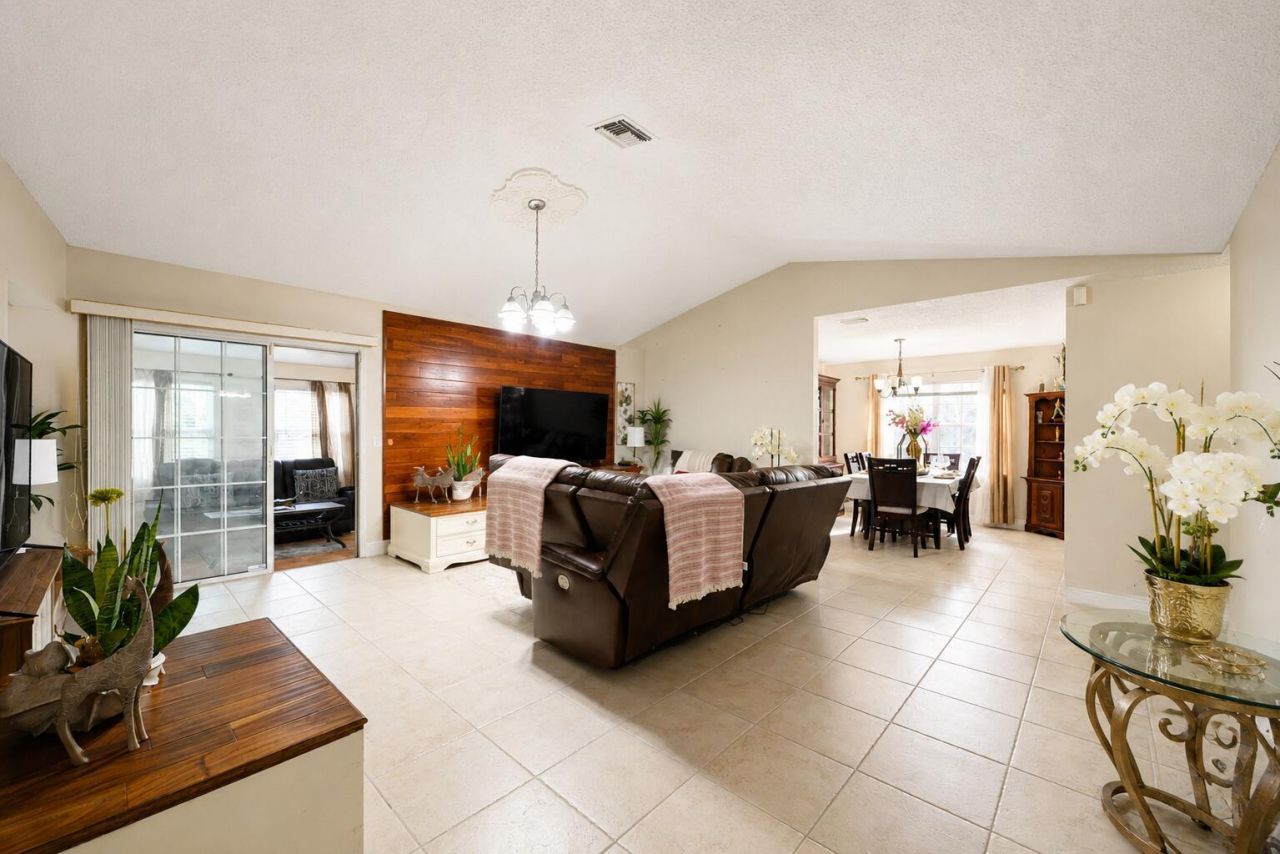 397 SW Ray Avenue, Port Saint Lucie, FL 34983 Photo