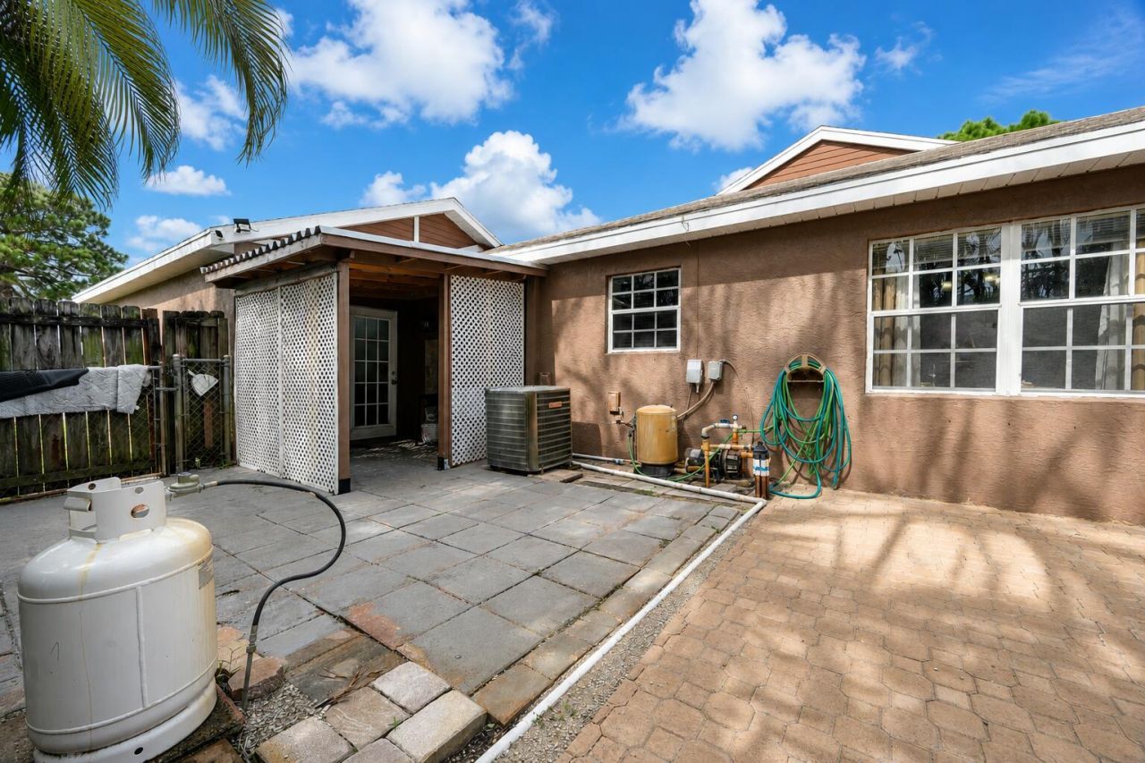 397 SW Ray Avenue, Port Saint Lucie, FL 34983 Photo