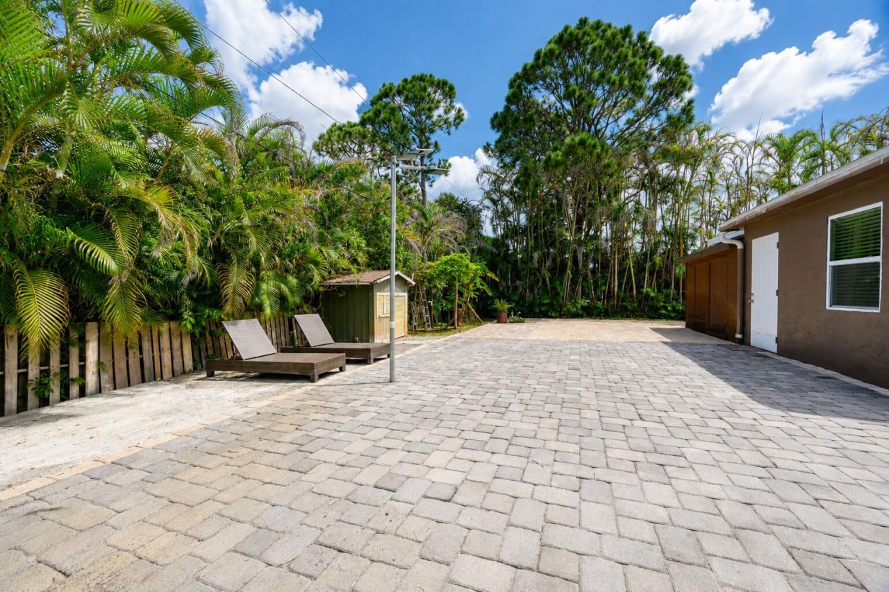 397 SW Ray Avenue, Port Saint Lucie, FL 34983 Photo