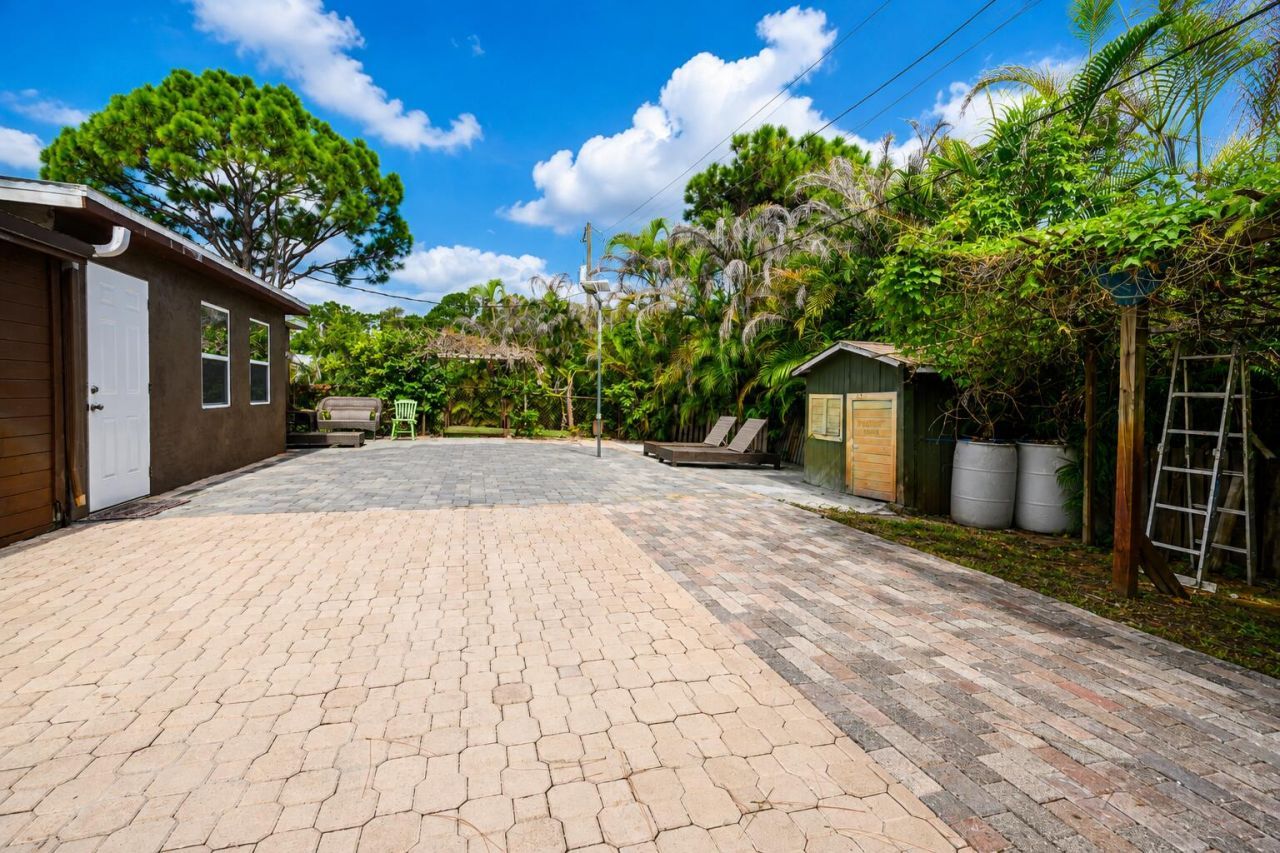 397 SW Ray Avenue, Port Saint Lucie, FL 34983 Photo