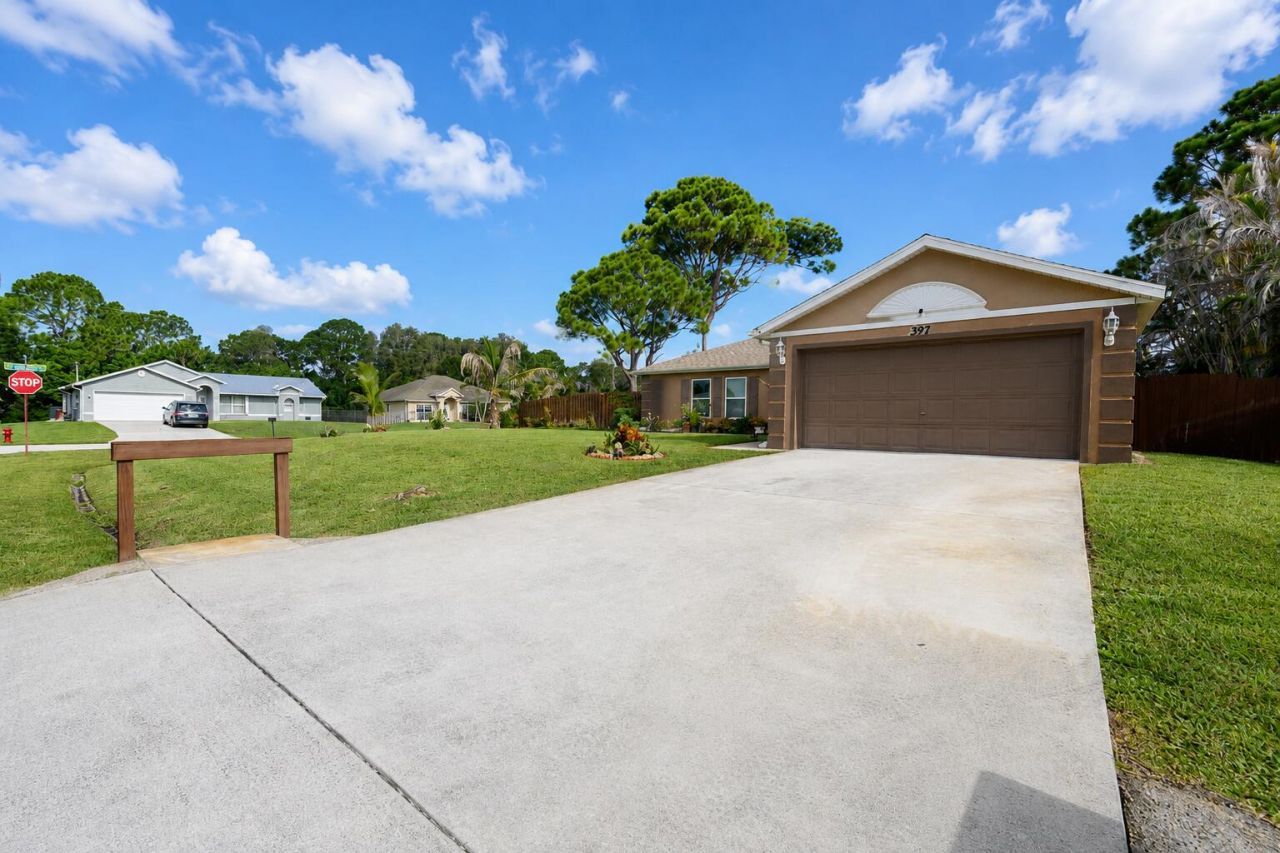 397 SW Ray Avenue, Port Saint Lucie, FL 34983 Photo