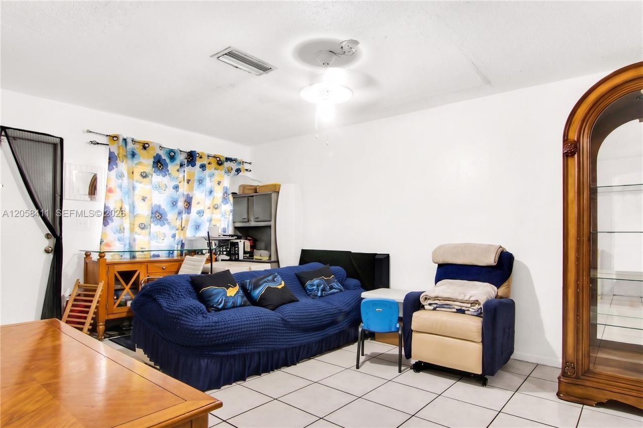 4020 NW 31st Ter , Unit 1-5, Lauderdale Lakes, FL 33309 Photo