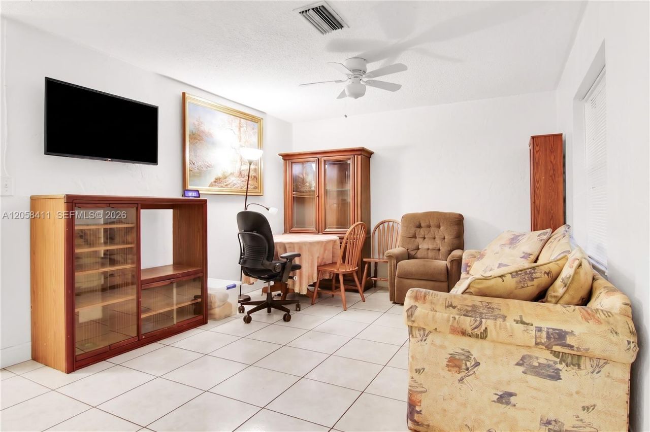 4020 NW 31st Ter , Unit 1-5, Lauderdale Lakes, FL 33309 Photo