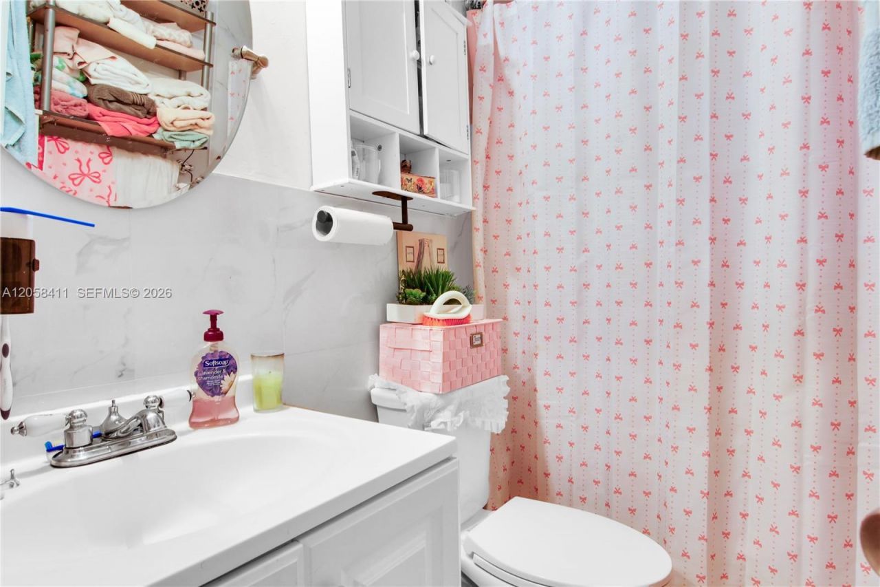 4020 NW 31st Ter , Unit 1-5, Lauderdale Lakes, FL 33309 Photo