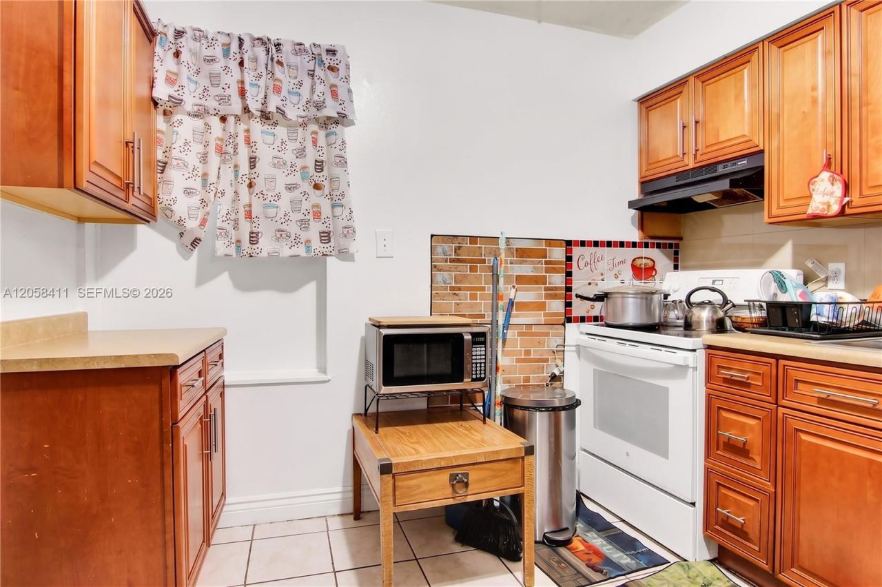 4020 NW 31st Ter , Unit 1-5, Lauderdale Lakes, FL 33309 Photo