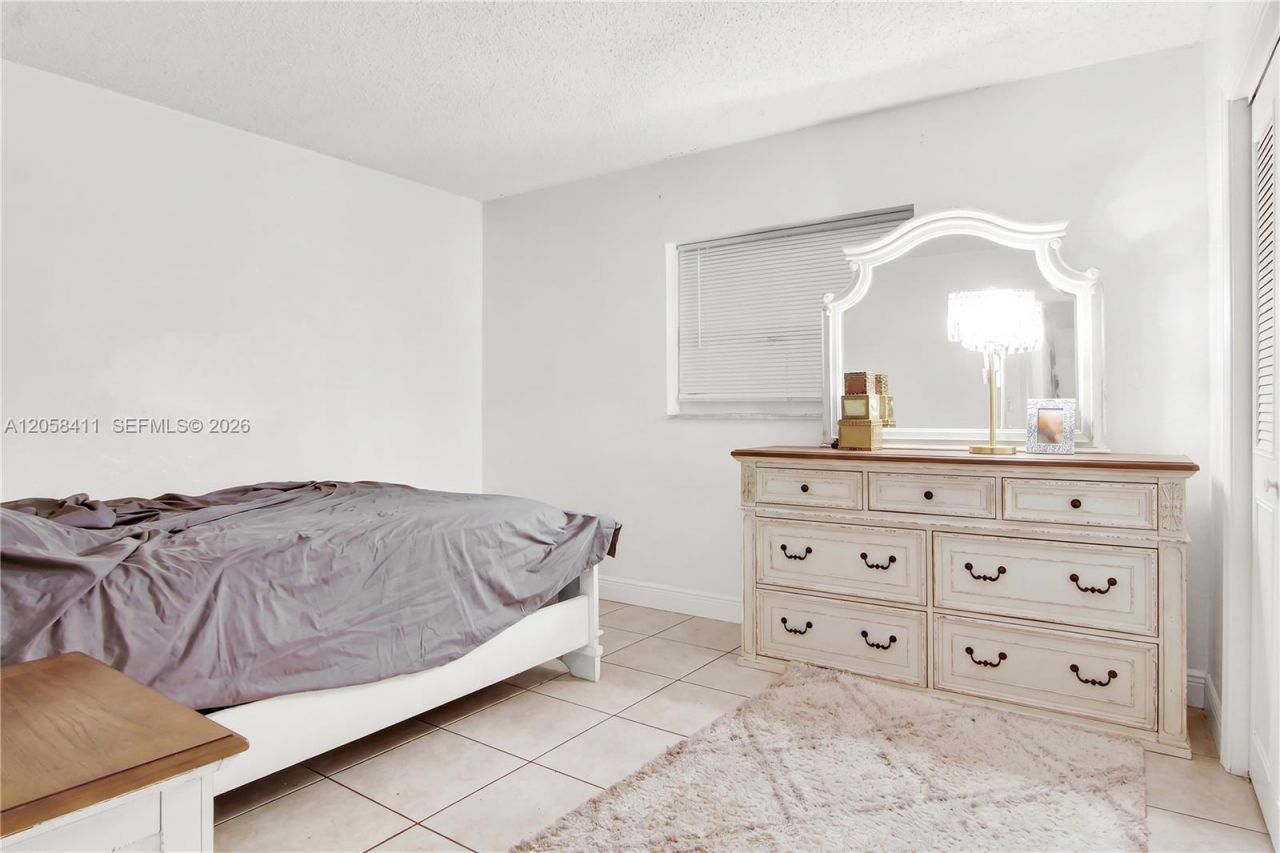 4020 NW 31st Ter , Unit 1-5, Lauderdale Lakes, FL 33309 Photo