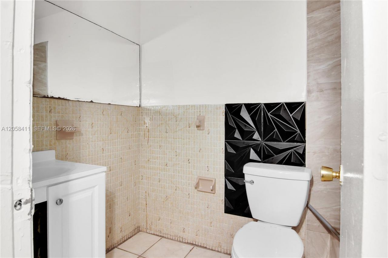 4020 NW 31st Ter , Unit 1-5, Lauderdale Lakes, FL 33309 Photo