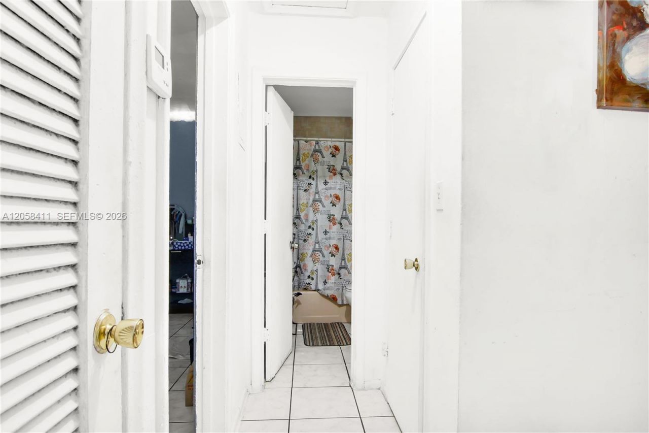 4020 NW 31st Ter , Unit 1-5, Lauderdale Lakes, FL 33309 Photo