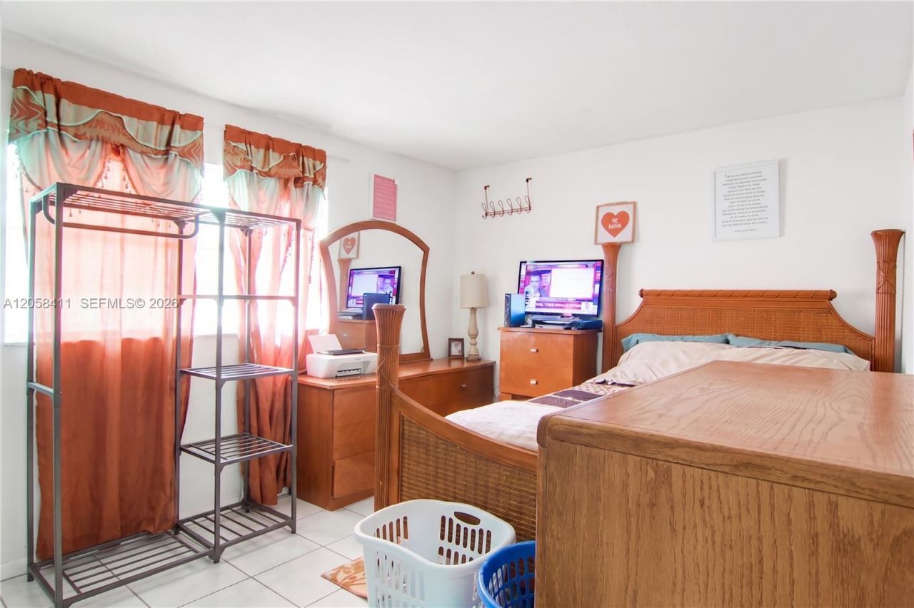 4020 NW 31st Ter , Unit 1-5, Lauderdale Lakes, FL 33309 Photo