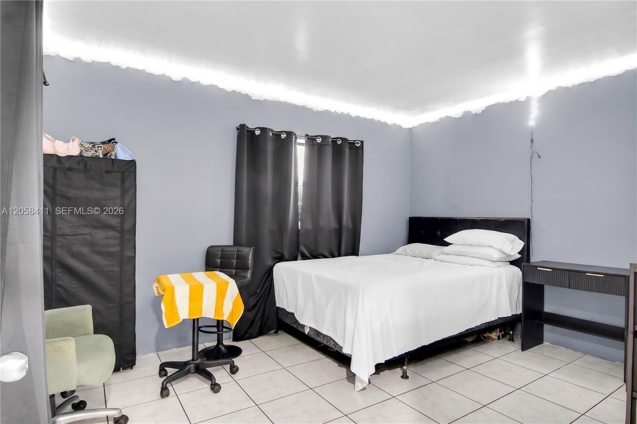 4020 NW 31st Ter , Unit 1-5, Lauderdale Lakes, FL 33309 Photo