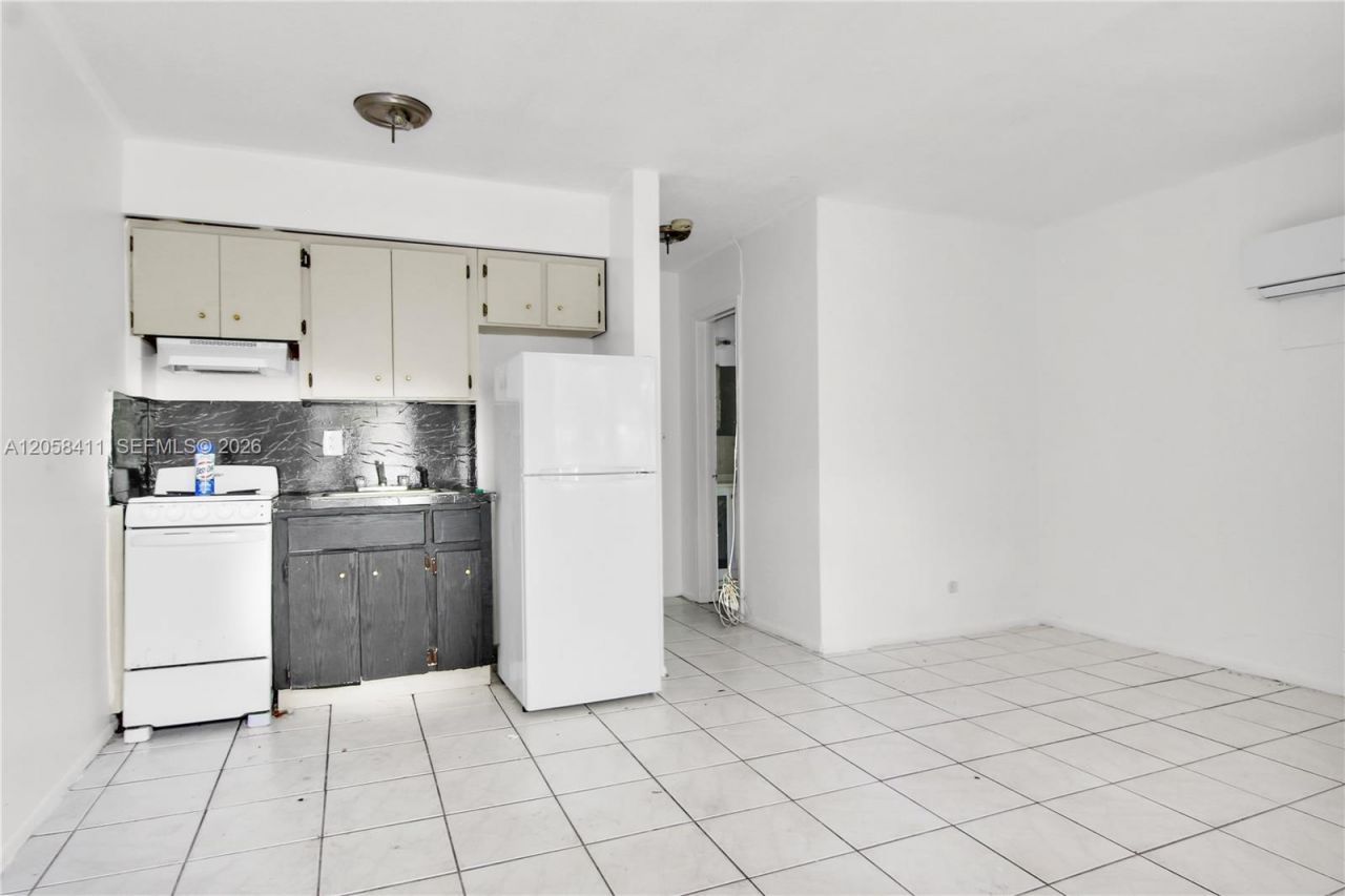 4020 NW 31st Ter , Unit 1-5, Lauderdale Lakes, FL 33309 Photo