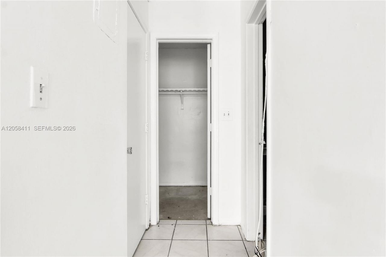 4020 NW 31st Ter , Unit 1-5, Lauderdale Lakes, FL 33309 Photo