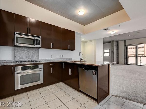 353 E Bonneville Avenue, Unit 369, Las Vegas, NV 89101