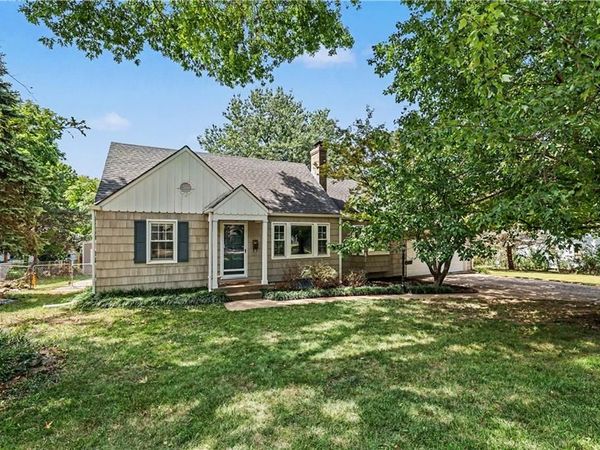 6720 Floyd Street, Overland Park, KS 66204