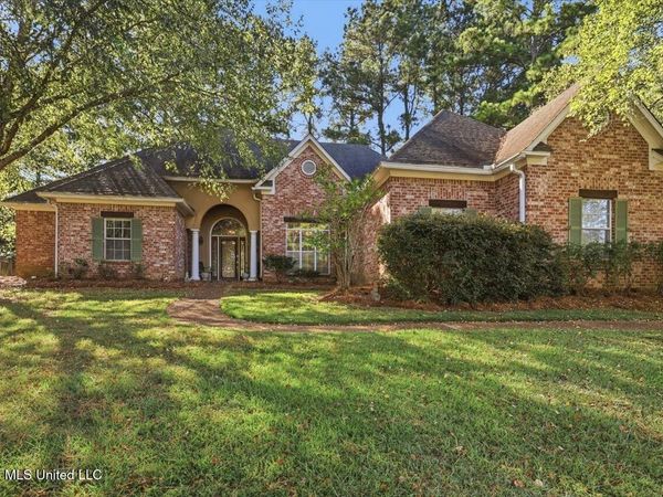 143 Whisper Lake Boulevard, Madison, MS 39110