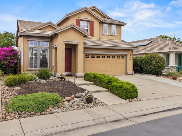 2339 Canary Dr, Rocklin, CA 95765