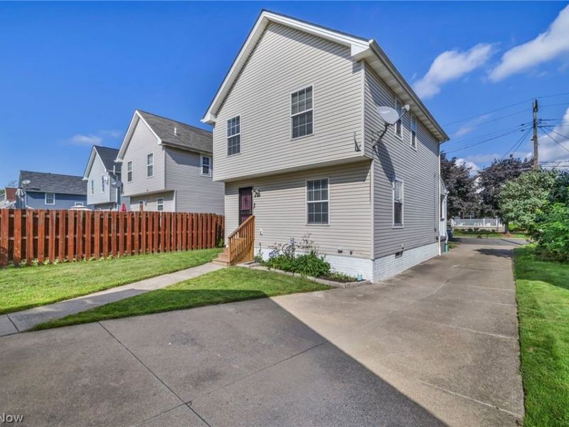 2350 E 63rd Street, Cleveland, OH 44104 Photo 38