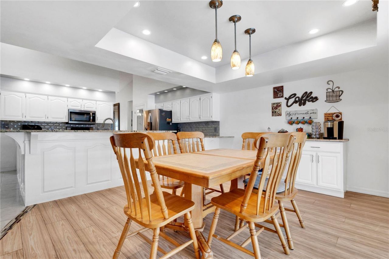 530 Whitecap Cove Court , Debary, FL 32713 Photo