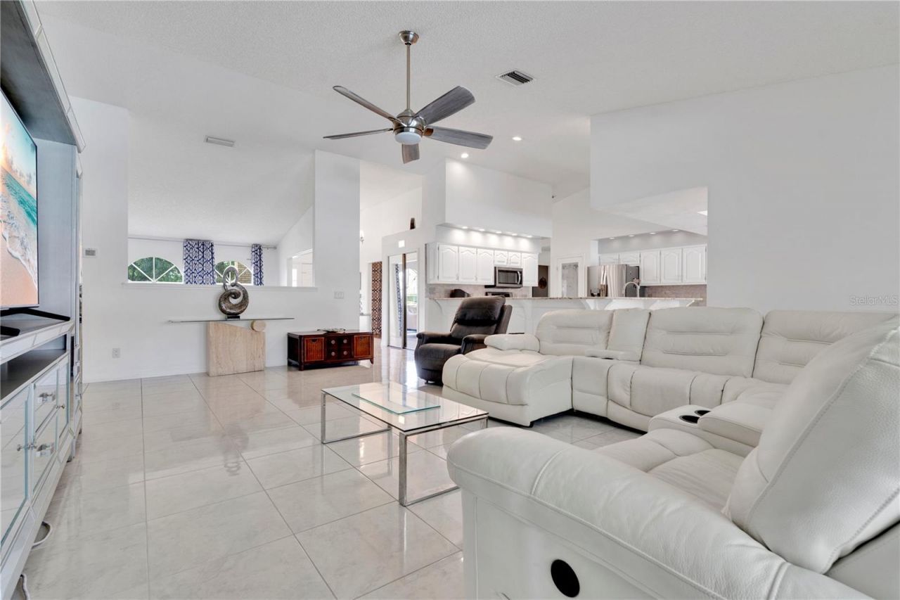 530 Whitecap Cove Court , Debary, FL 32713 Photo