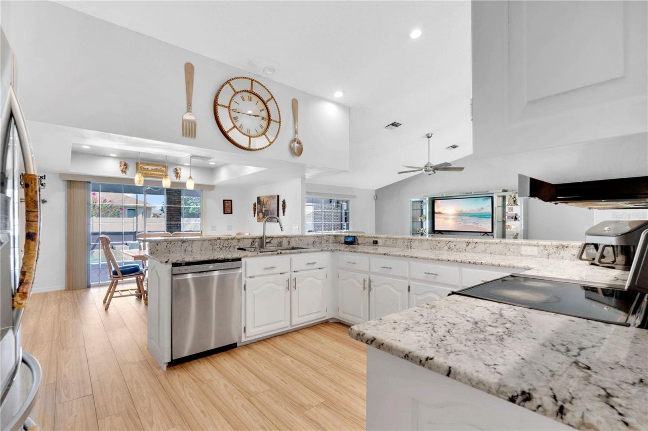530 Whitecap Cove Court , Debary, FL 32713 Photo