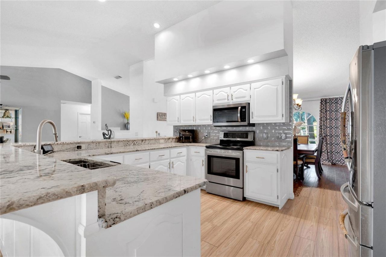 530 Whitecap Cove Court , Debary, FL 32713 Photo
