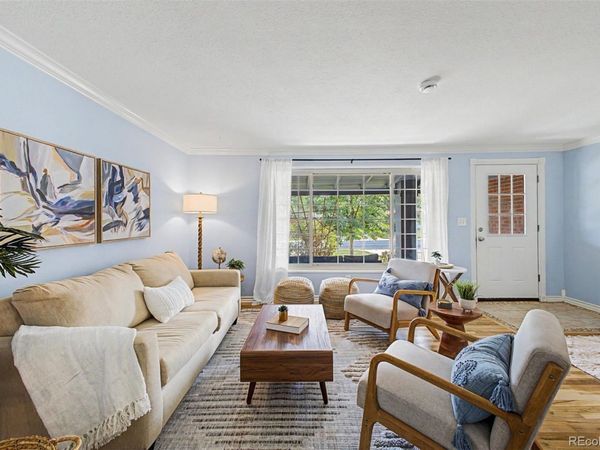 945 E 10th Avenue , Broomfield, CO 80020