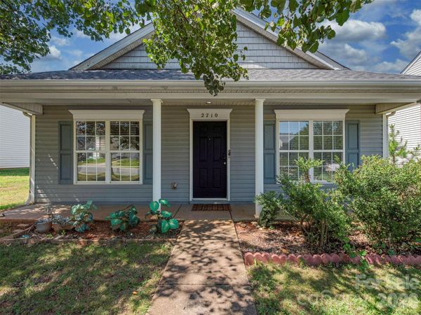 2710 Blackberry Ridge Lane, Charlotte, NC 28208