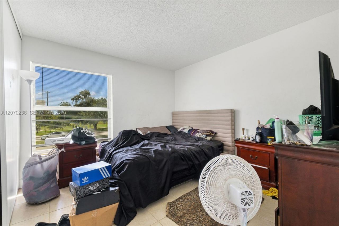 505 S Pine Island Rd , Unit B207, Plantation, FL 33324 Photo
