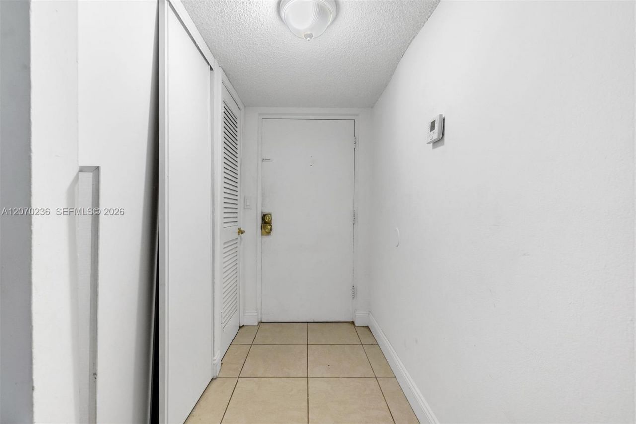 505 S Pine Island Rd , Unit B207, Plantation, FL 33324 Photo