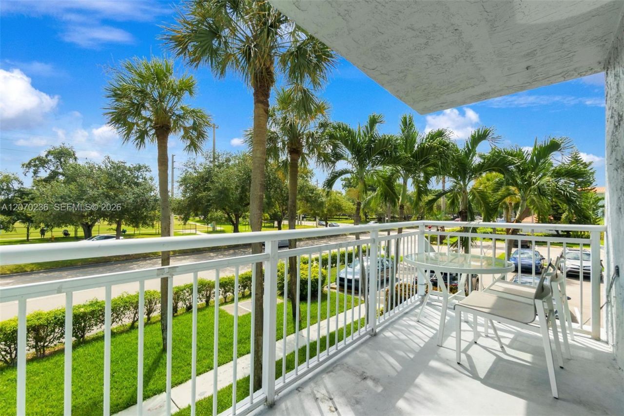 505 S Pine Island Rd , Unit B207, Plantation, FL 33324 Photo