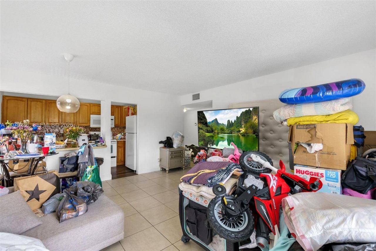 505 S Pine Island Rd , Unit B207, Plantation, FL 33324 Photo