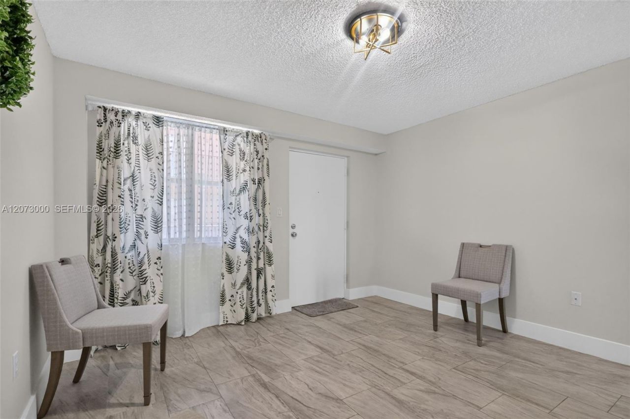 199 SW 12th Ave , Unit 415B, Miami, FL 33130 Photo