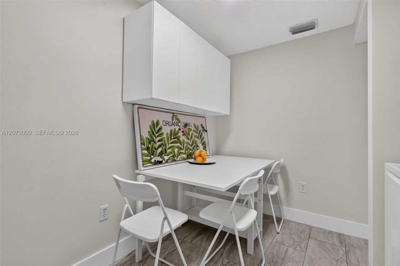 199 SW 12th Ave , Unit 415B, Miami, FL 33130 Photo