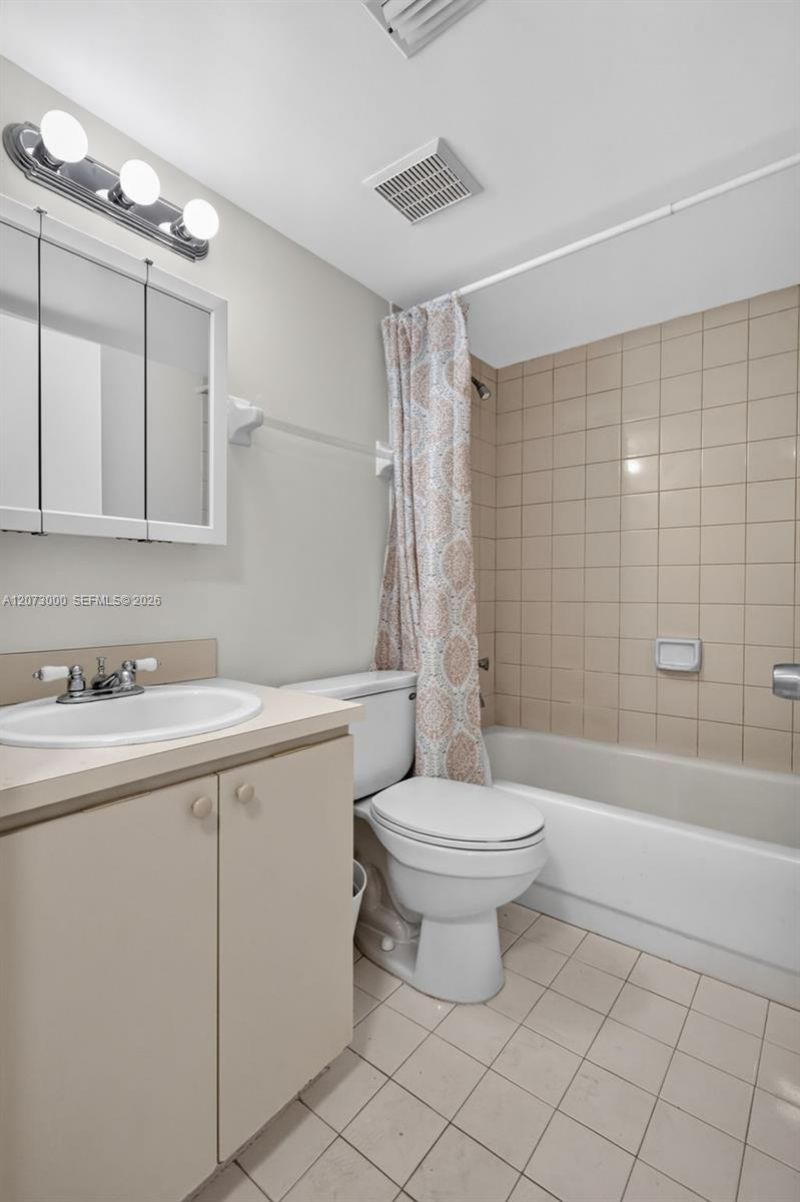 199 SW 12th Ave , Unit 415B, Miami, FL 33130 Photo