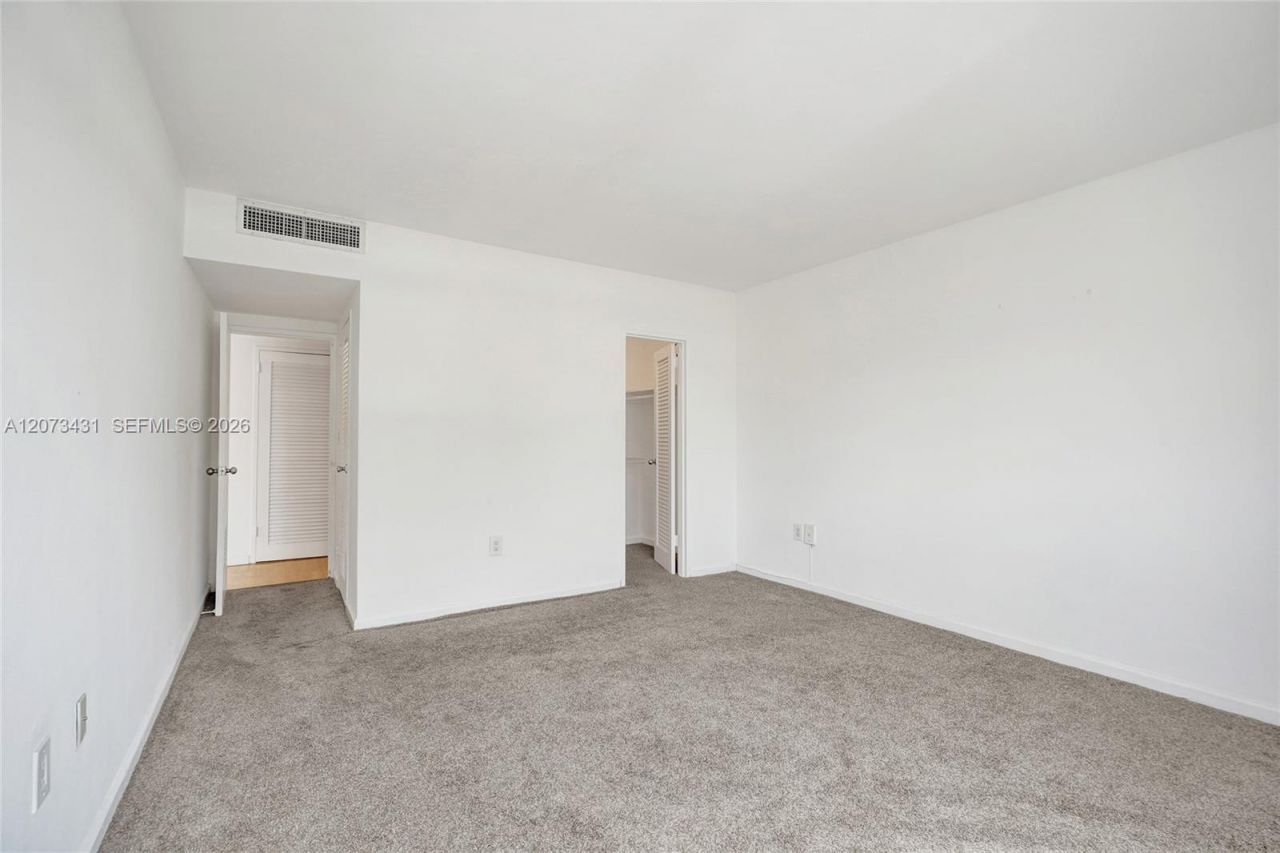 10350 W Bay Harbor Dr, Unit 3G, Bay Harbor Islands, FL 33154 Photo