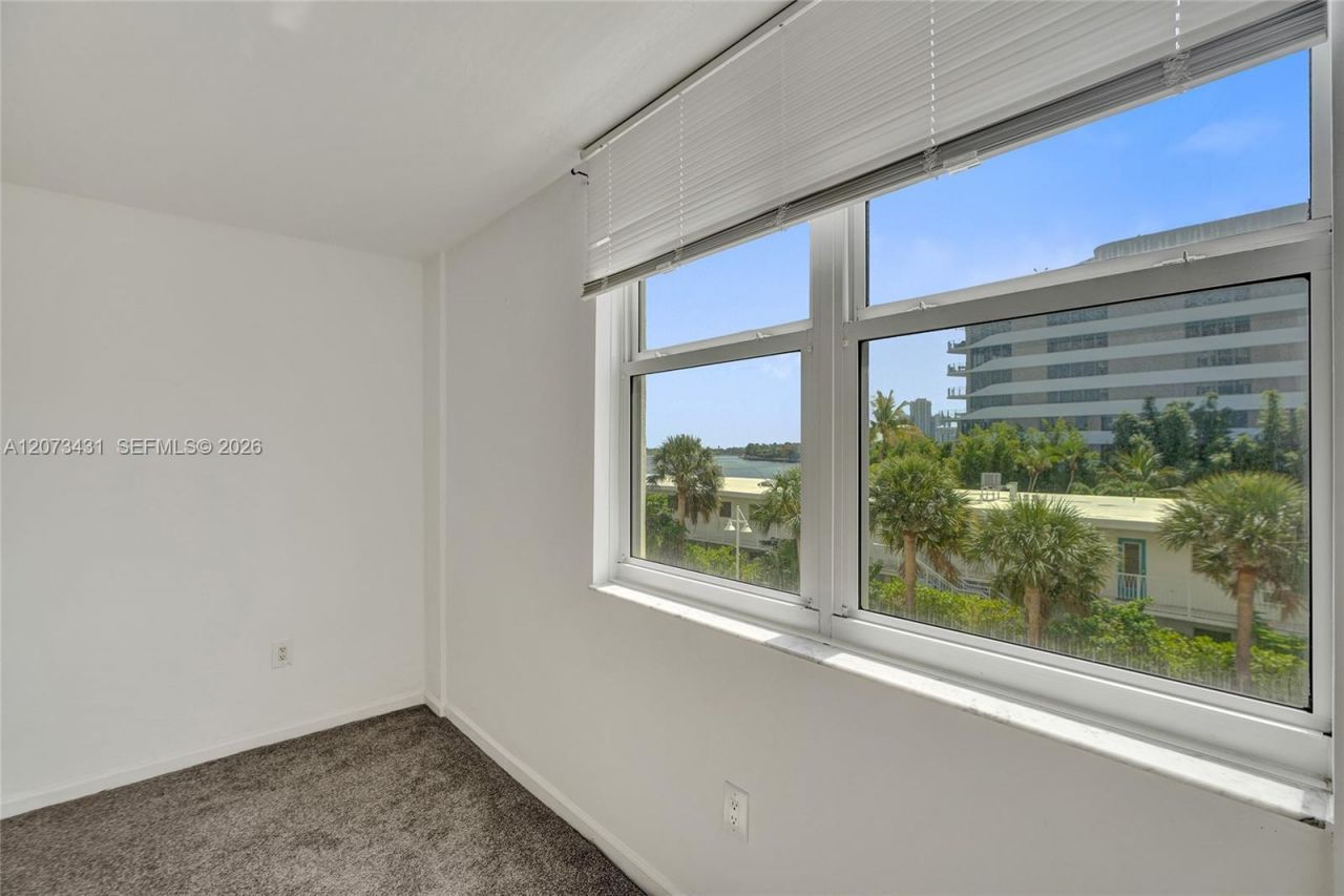 10350 W Bay Harbor Dr, Unit 3G, Bay Harbor Islands, FL 33154 Photo
