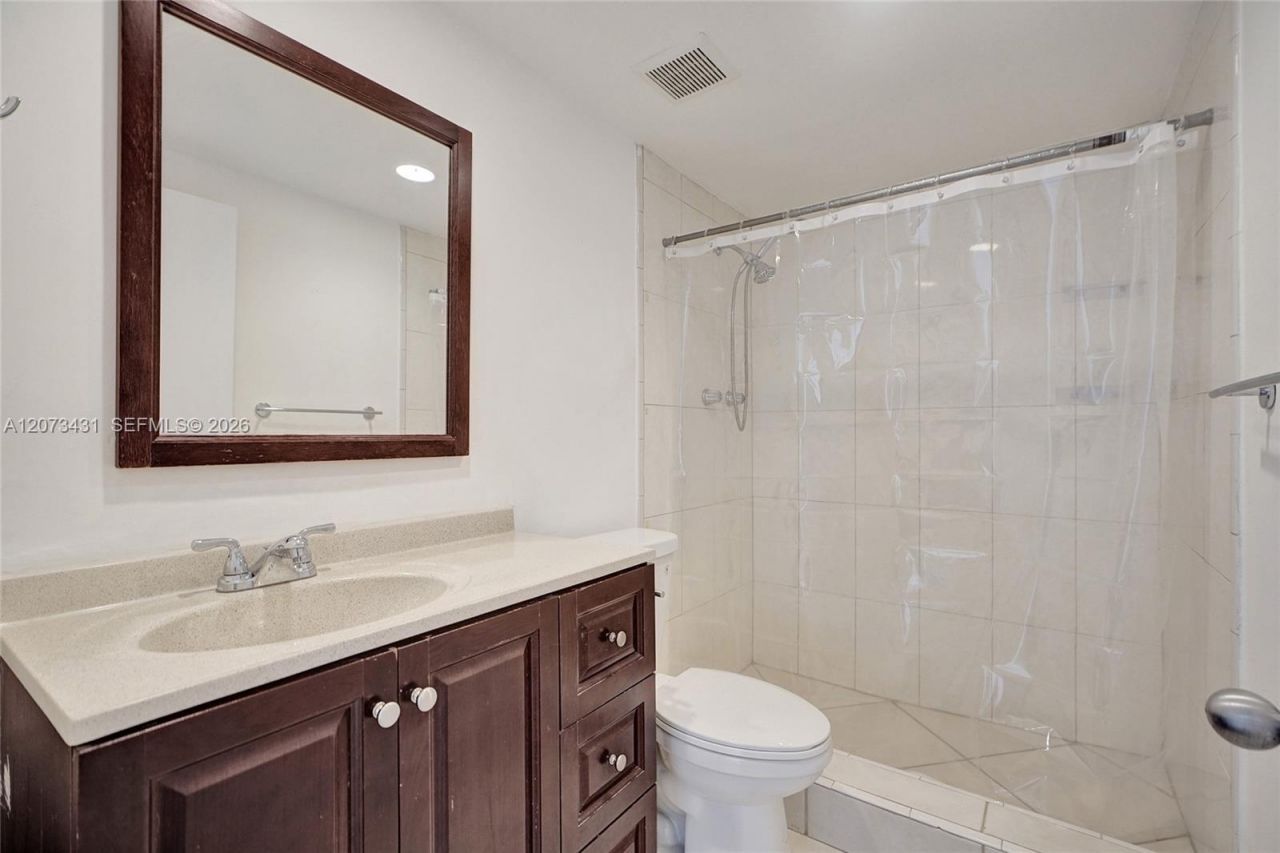 10350 W Bay Harbor Dr, Unit 3G, Bay Harbor Islands, FL 33154 Photo