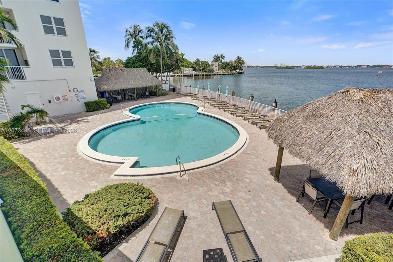 10350 W Bay Harbor Dr, Unit 3G, Bay Harbor Islands, FL 33154 Photo