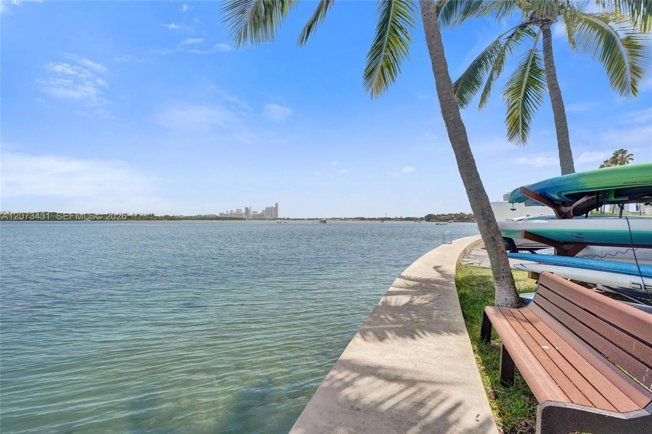 10350 W Bay Harbor Dr, Unit 3G, Bay Harbor Islands, FL 33154 Photo