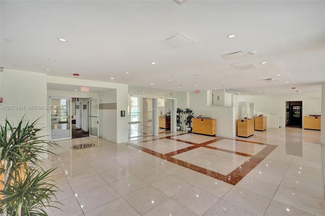 10350 W Bay Harbor Dr, Unit 3G, Bay Harbor Islands, FL 33154 Photo