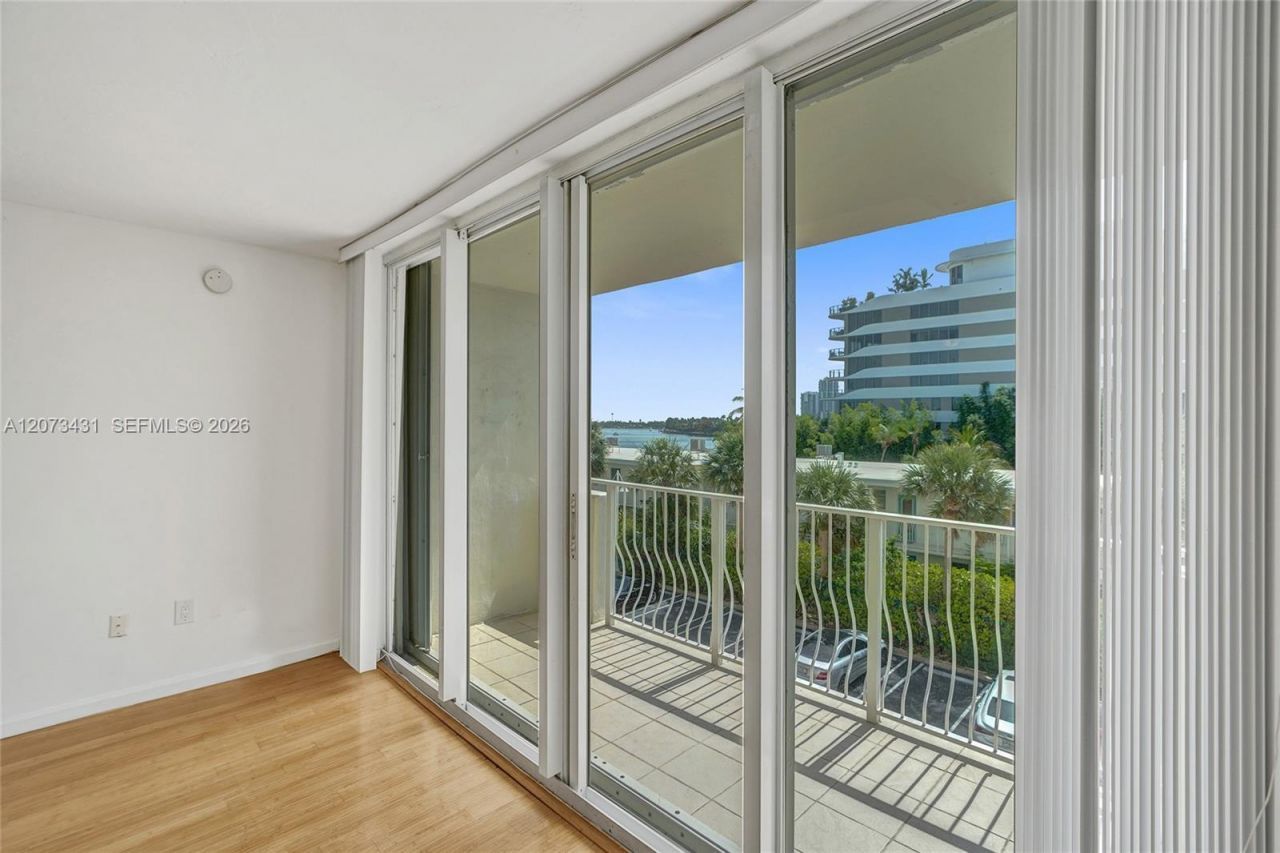 10350 W Bay Harbor Dr, Unit 3G, Bay Harbor Islands, FL 33154 Photo