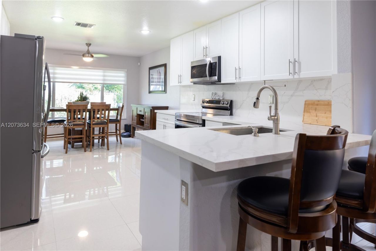 23706 SW 108th Pl , Homestead, FL 33032 Photo
