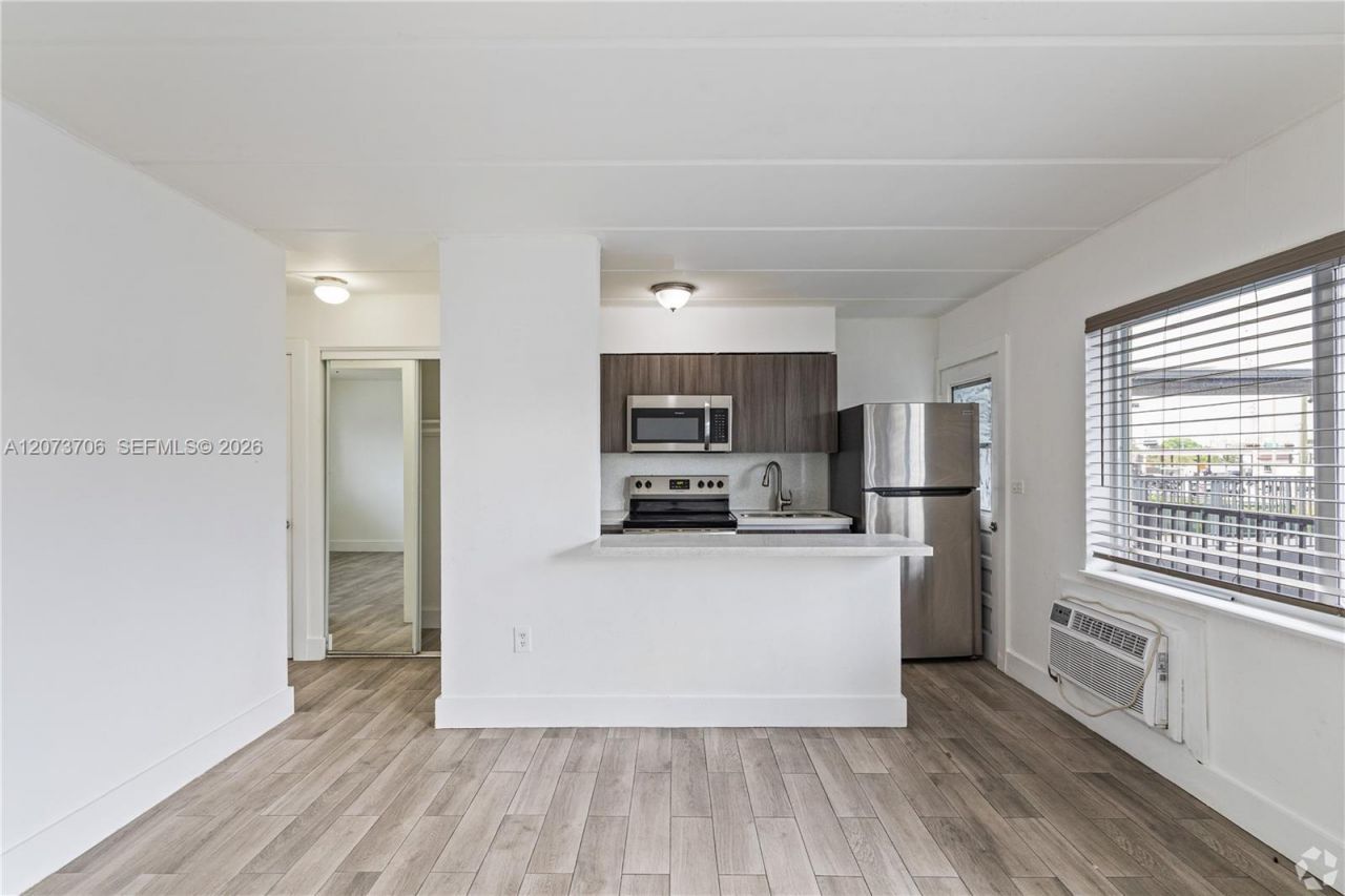 734 NW 80th St , Unit 2, Miami, FL 33150 Photo